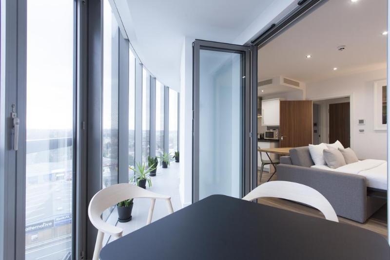 Aparthotel Adagio London Brentford Dış mekan fotoğraf