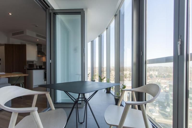 Aparthotel Adagio London Brentford Dış mekan fotoğraf