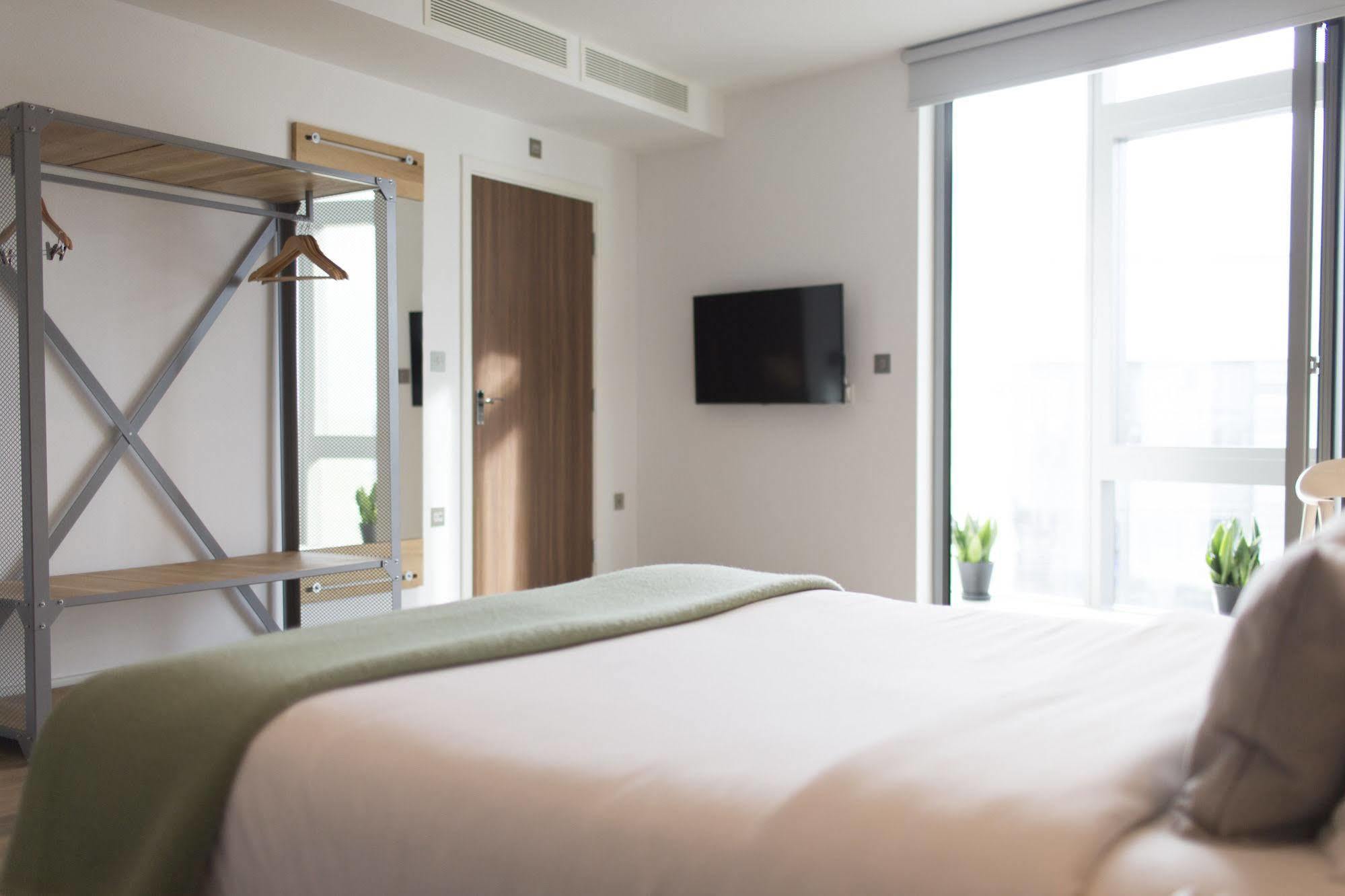 Aparthotel Adagio London Brentford Dış mekan fotoğraf