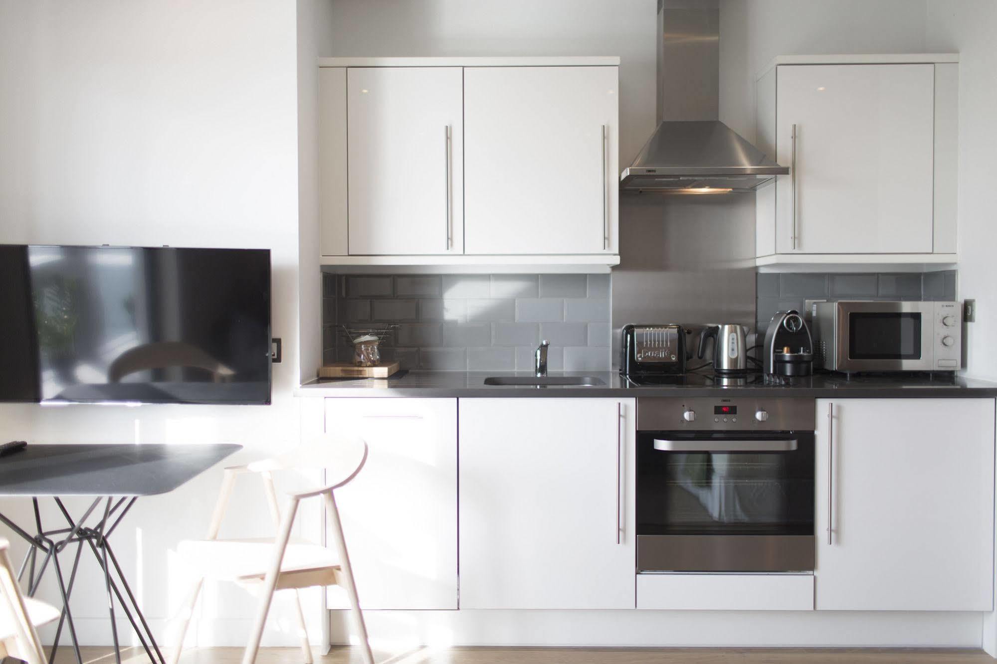 Aparthotel Adagio London Brentford Dış mekan fotoğraf
