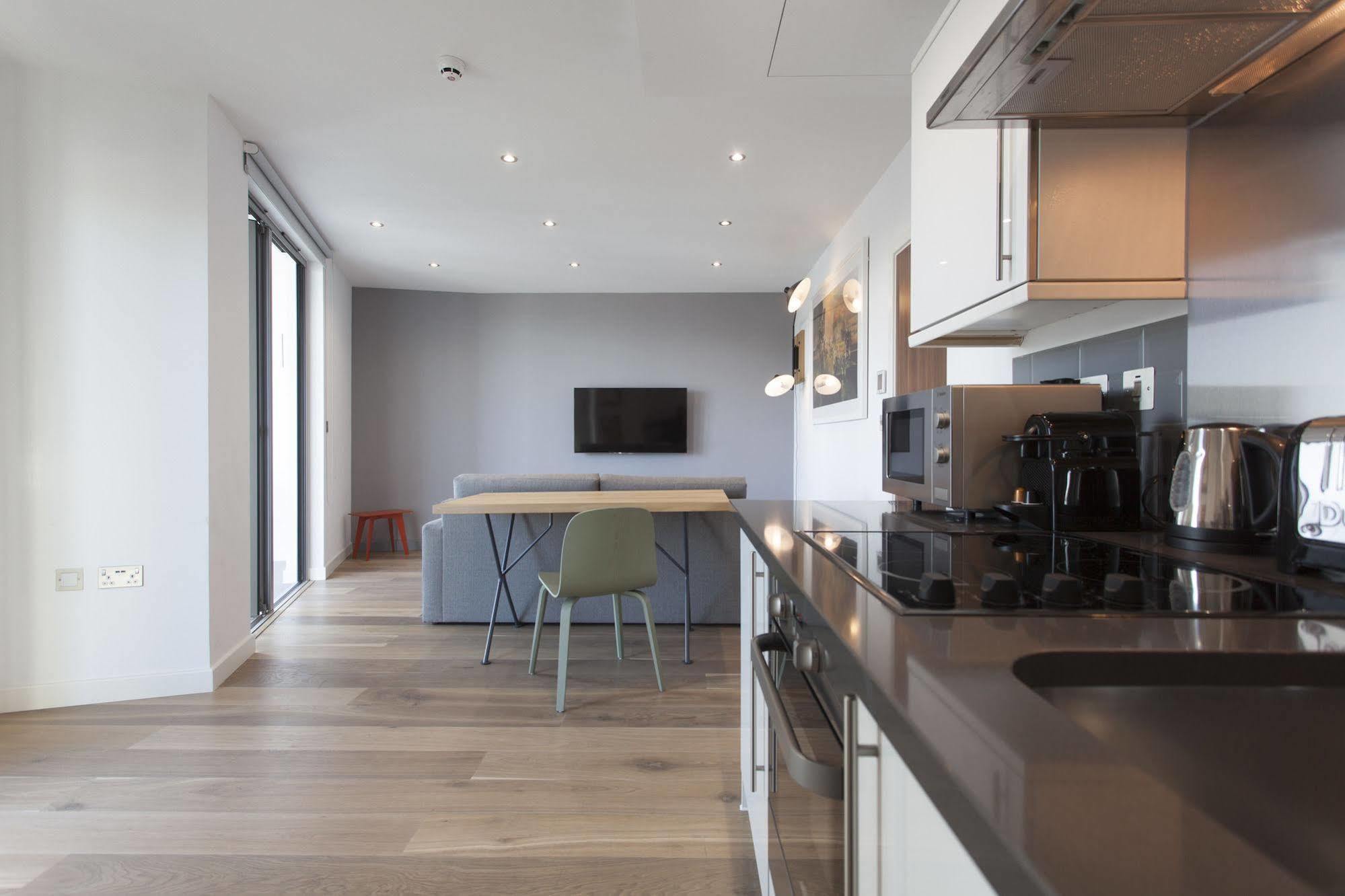 Aparthotel Adagio London Brentford Dış mekan fotoğraf